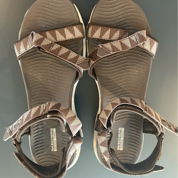 Sketchers sandals - Picture 4 of 6
